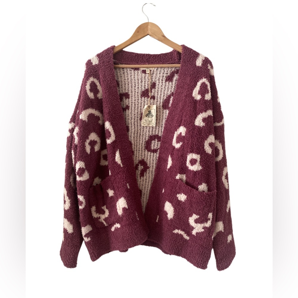NWT Easel Los Angeles Cardigan size M
